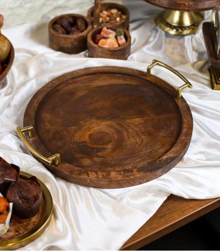 صينية ضيافة خشب  يدين نحاس